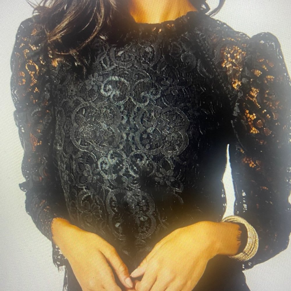 NWT Lilly Pulitzer AVERI Long Sleeve Lace Top